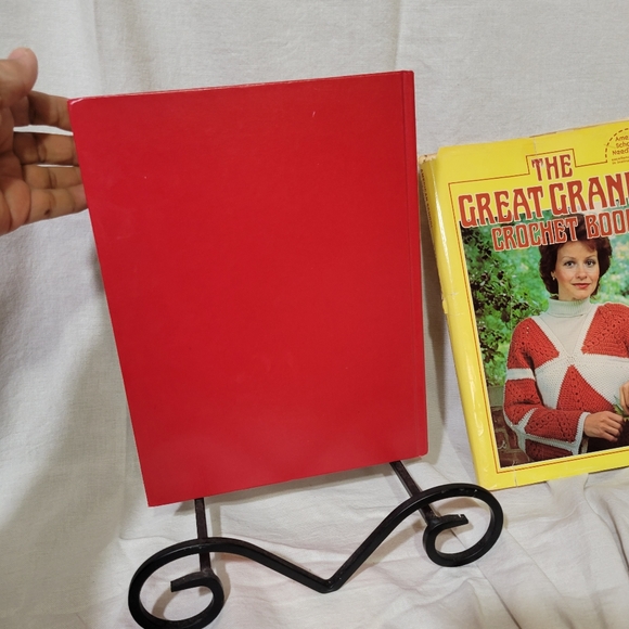 Vintage "The Great Granny Crochet" instructional Hardcover Book - Picture 5 of 14